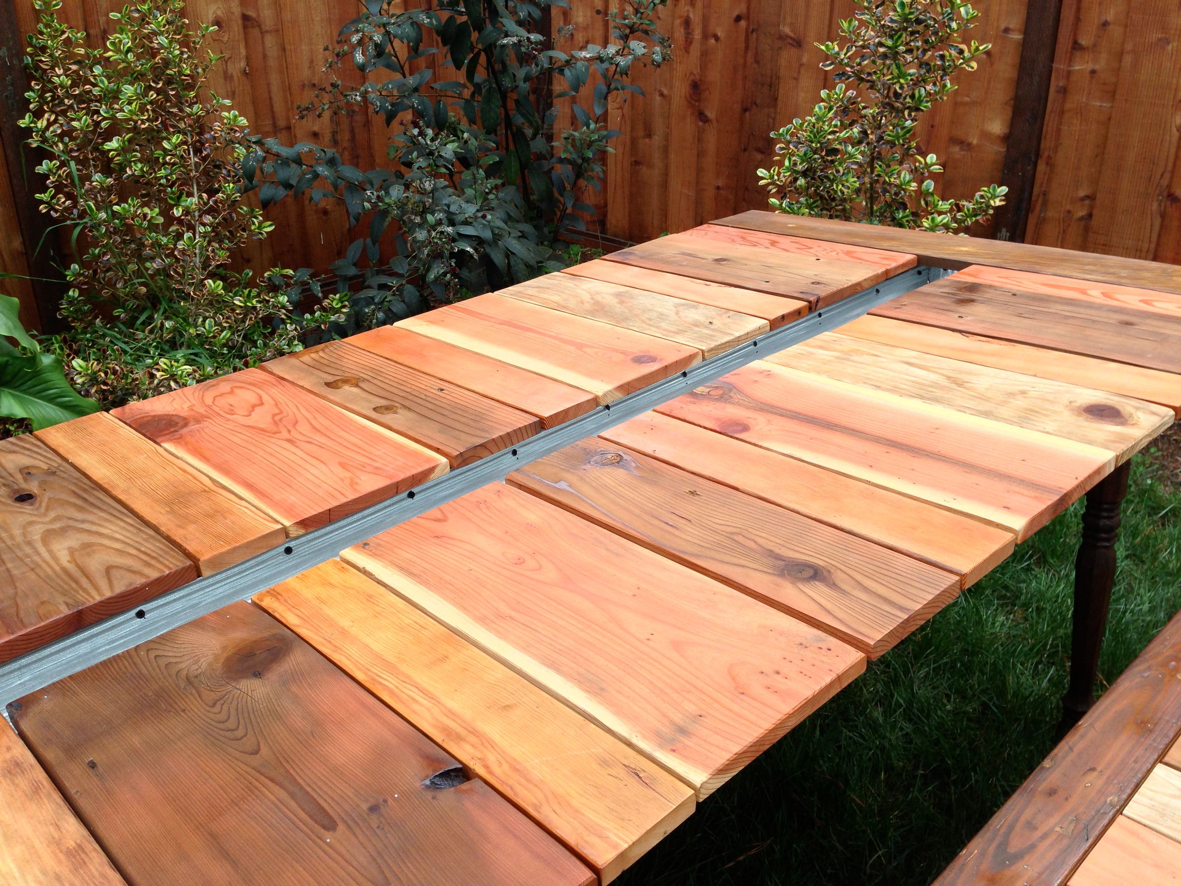 Reclaimed Wood FlatPack Picnic Table With Planter/Ice Trough 11