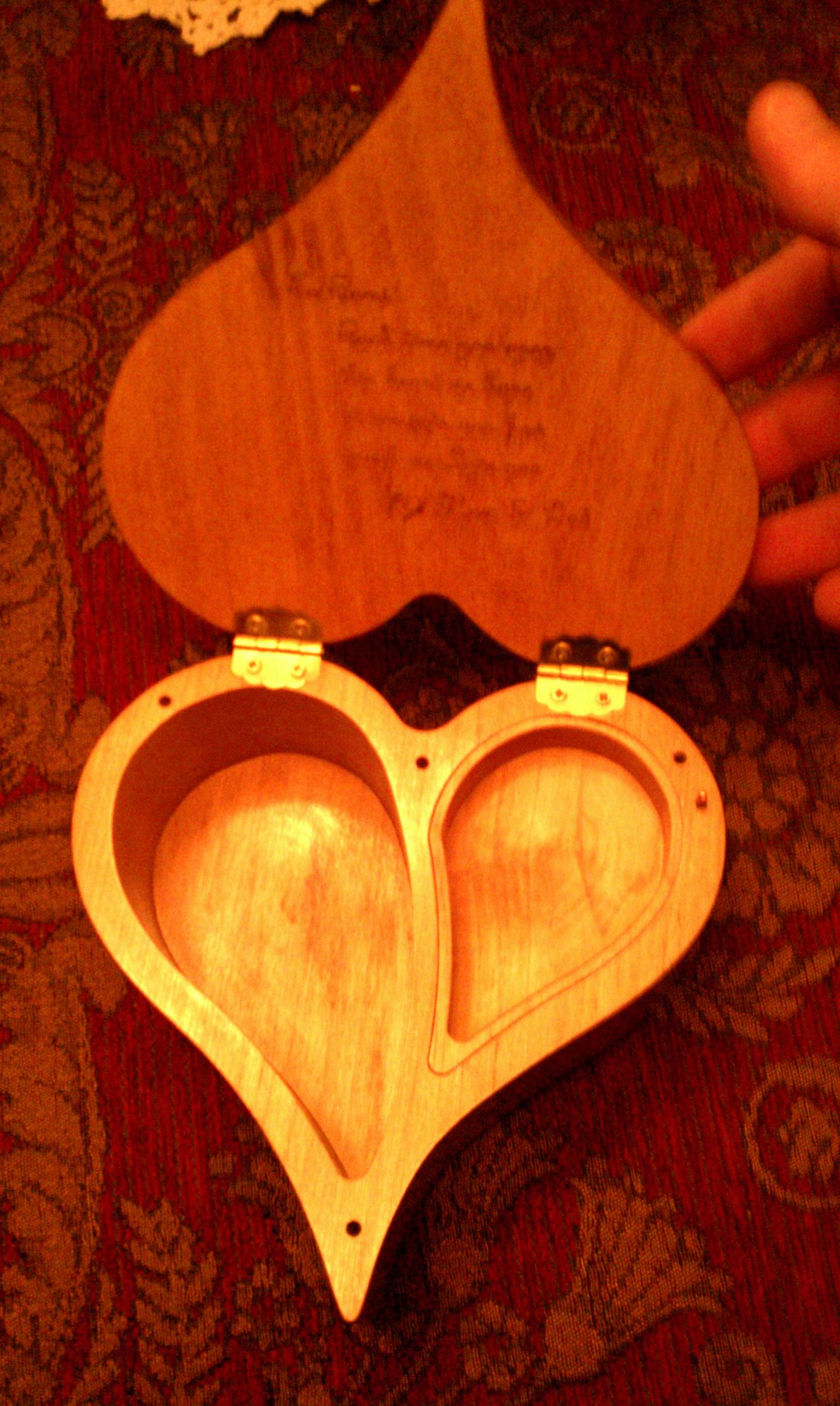 Hart Jewelry/ Music Box for Your Sweethart 14 Steps Instructables