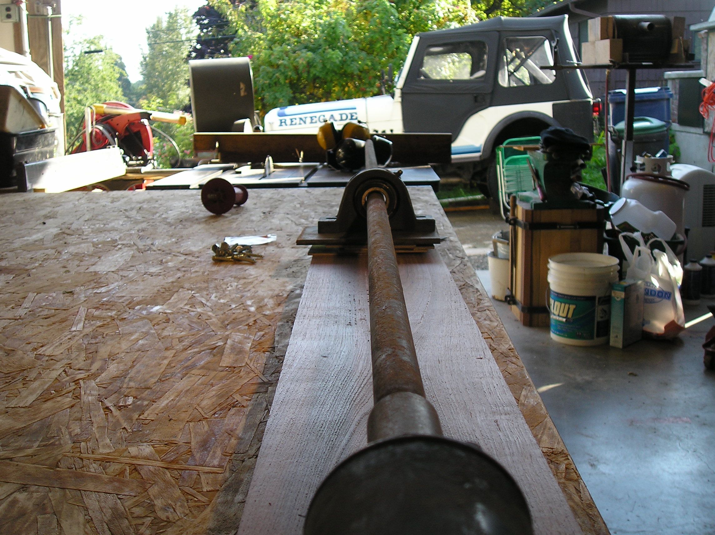 Making and Using a Hand Crank Lathe for Use With a Plasma Cutter 6