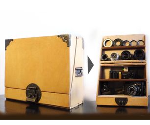 Camera Display Box With Integrated Charger and Reader