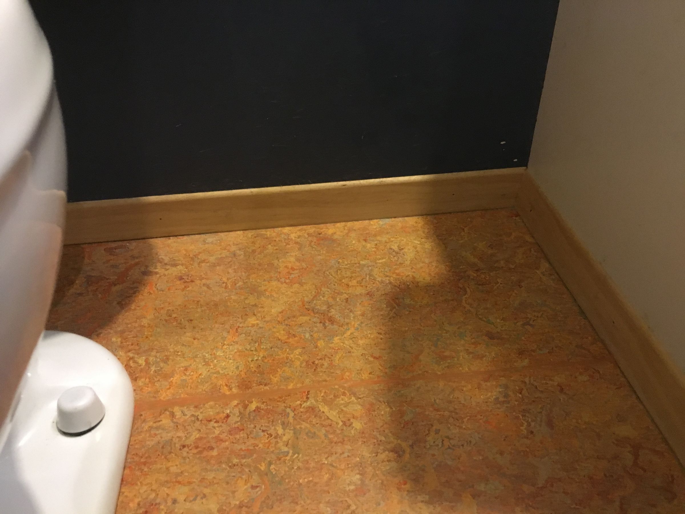 Bathroom Floor Repair With Sugru! 6 Steps (with Pictures) Instructables