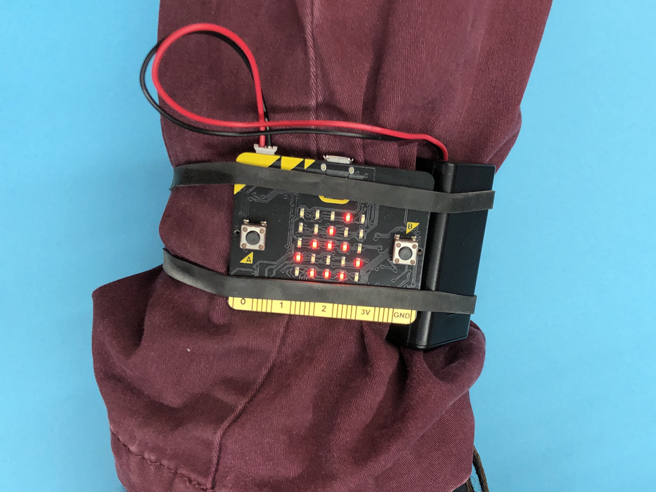 Step Counter - Micro:Bit : 12 Steps (with Pictures) - Instructables