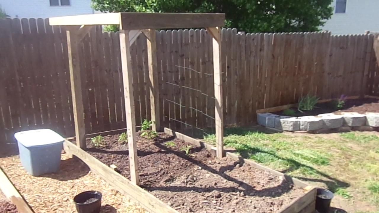 How to Build a Raised Garden Bed CHEAP!