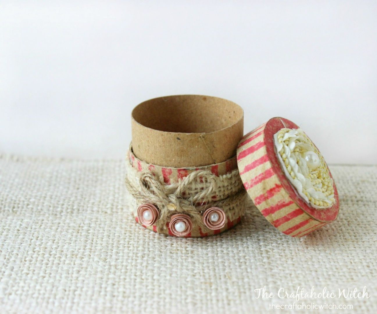 DIY Recyled Gift Box