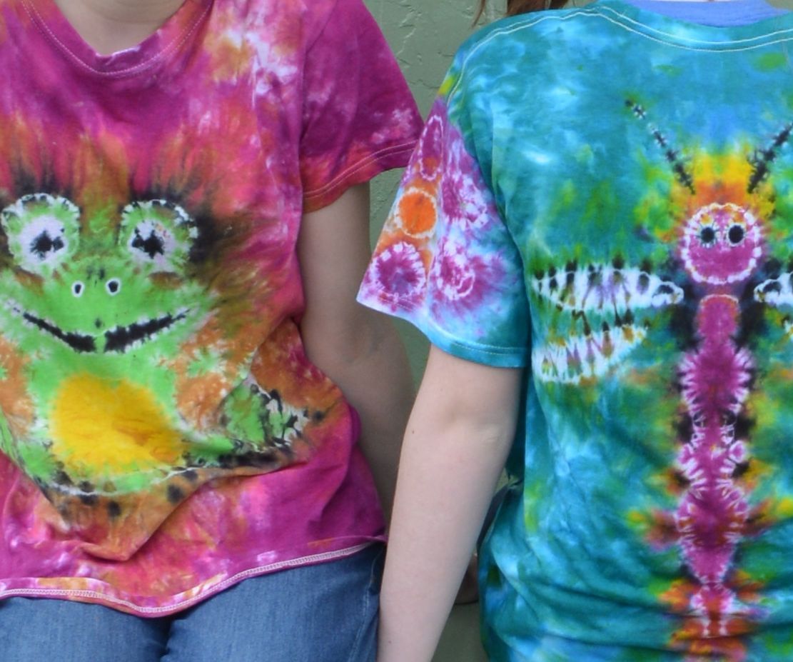 Double Sided Tie Dye:  Frog & Dragonfly