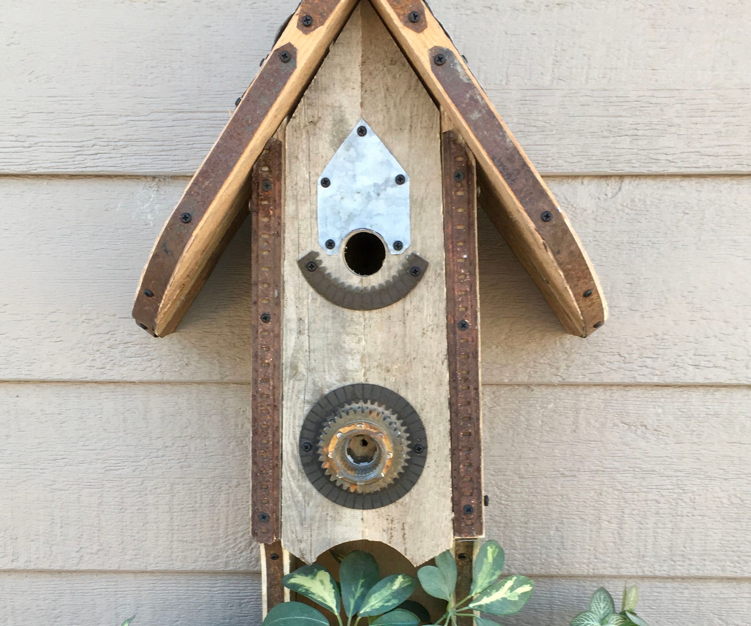 Birdhouse Planter