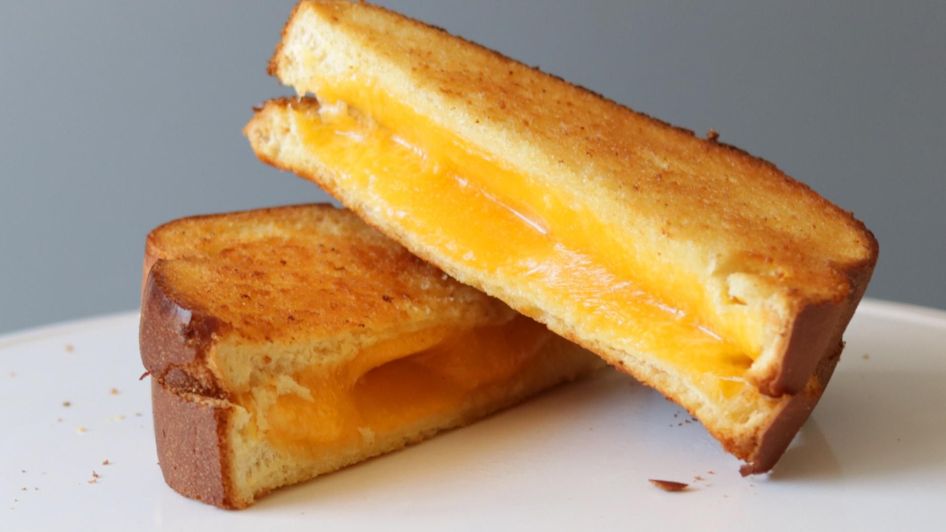 How to Make Grilled Cheese in an Air Fryer 5 Steps (with Pictures