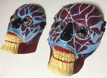 They Live Costumes: Masks for Glasses Wearers, Secret Message Shirts and Sunglasses - No Clay!
