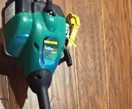 Repair a Weed Eater Trimmer Model FX26C