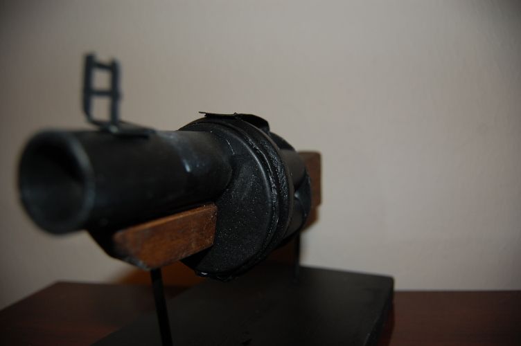 Small Scale Team Fortress 2 Grenade Launcher Model