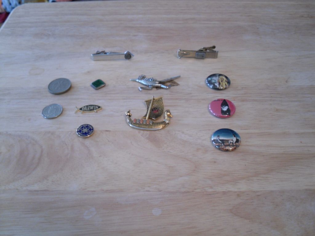 Tie Bar With Interchangeable Faces