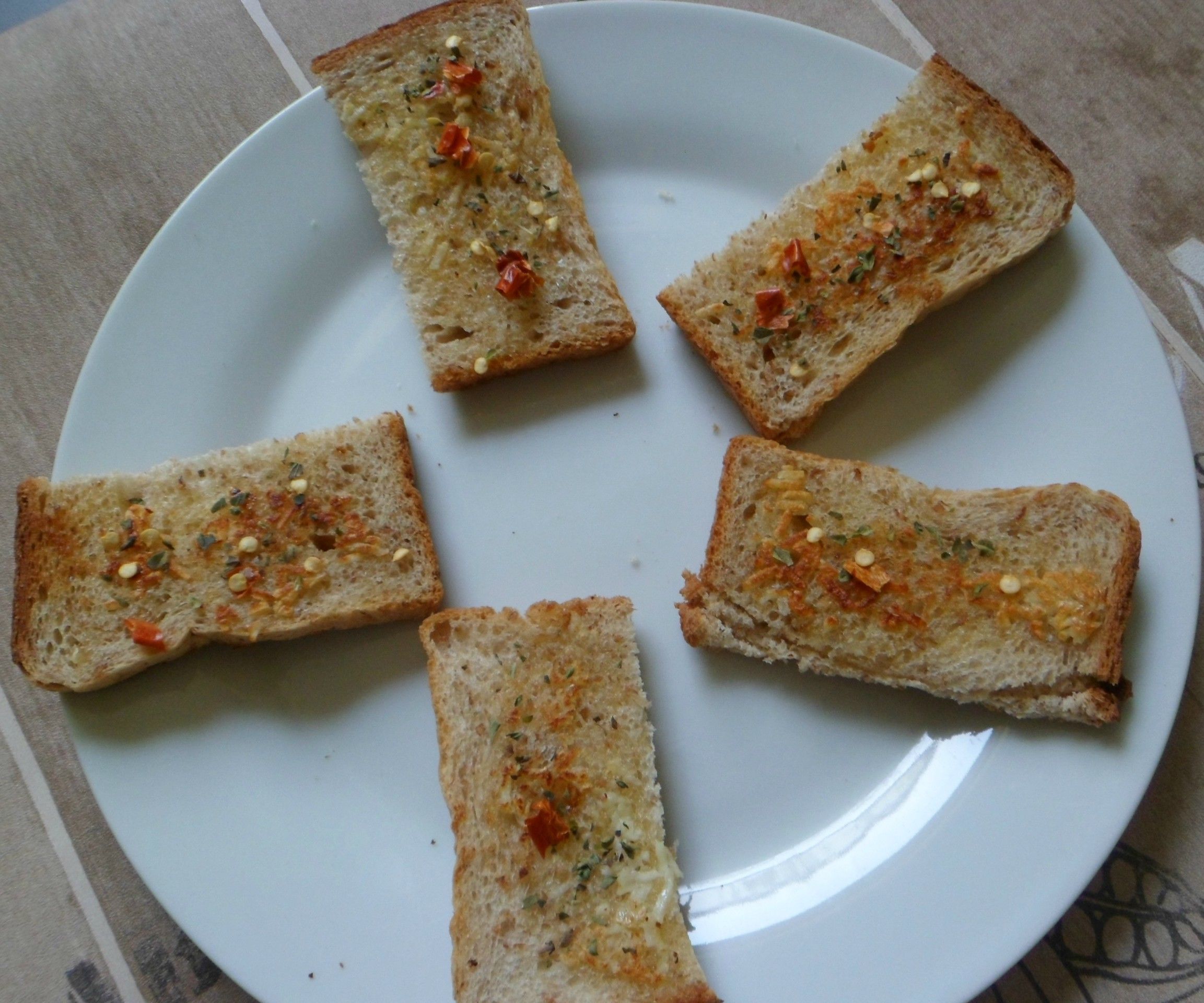 Instant No Oven Garlic Bread