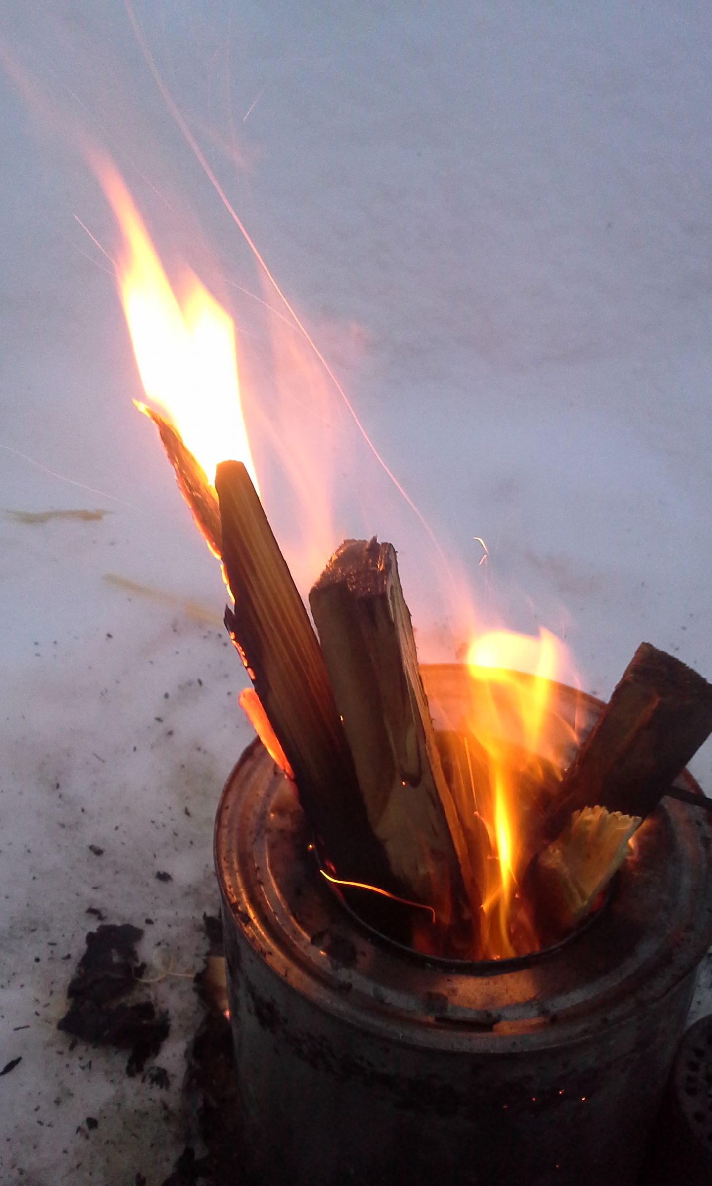 Simple wood gas re-burner.