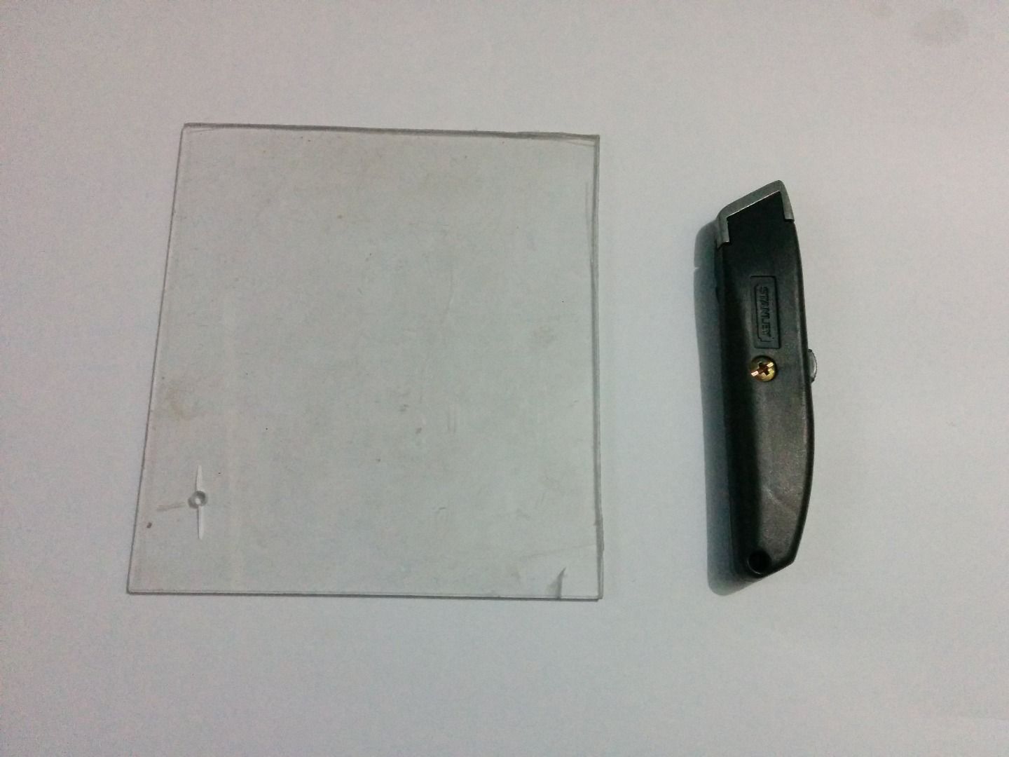 How to Cut Acrylic Sheets 3 Steps Instructables