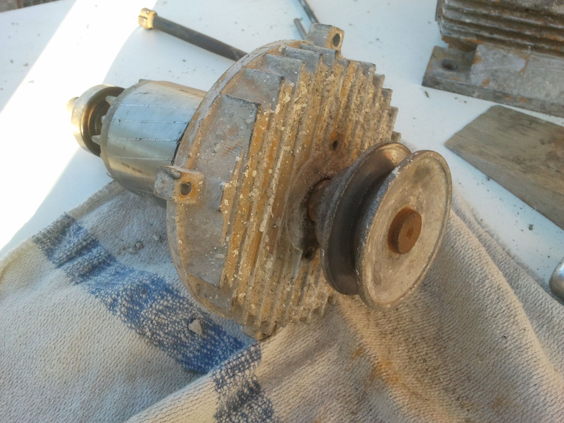 Rewinding and Renovation of the Electric Motor 45 Steps (with