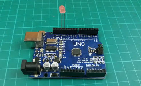 Blink an LED Bulb Using Arduino: Step-by-Step Guide