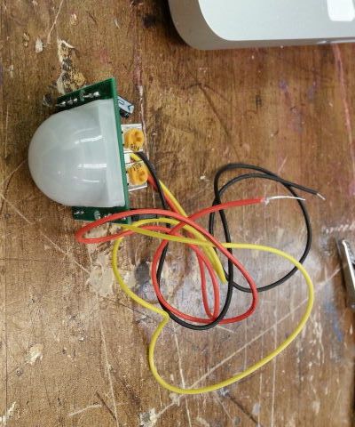 Motion Activated LED With a Parallax PIR Sensor