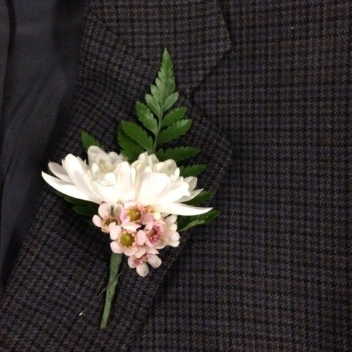 How to Make a Boutonniere