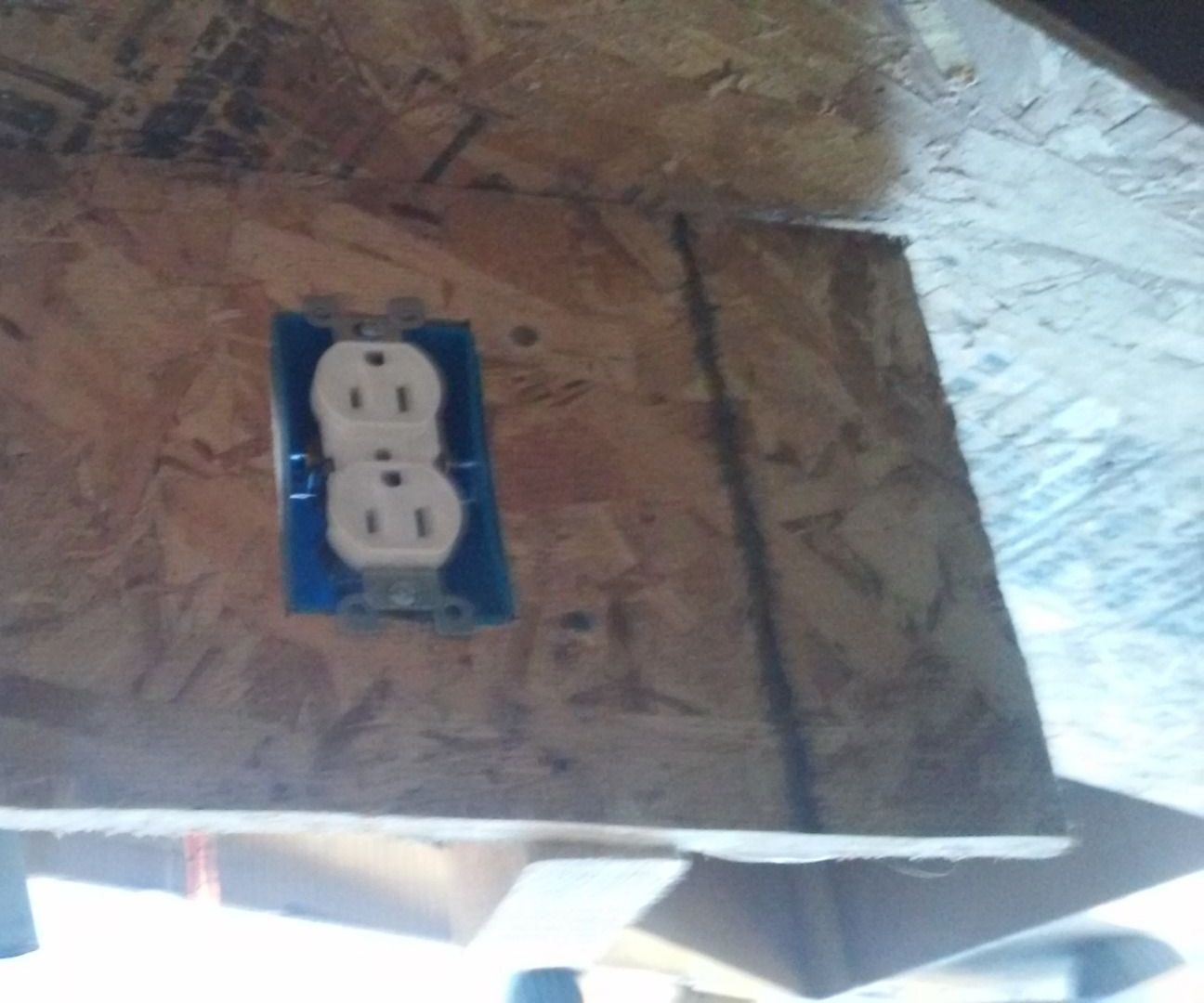 LinkIt One Bluetooth Outlet