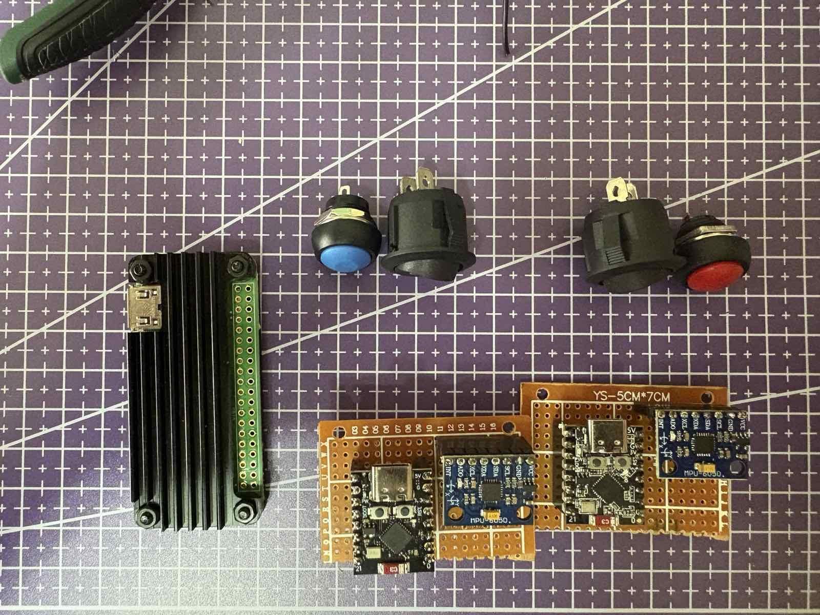 ภาพประกอบจากขั้นตอนสร้าง BlobJump บน Instructables