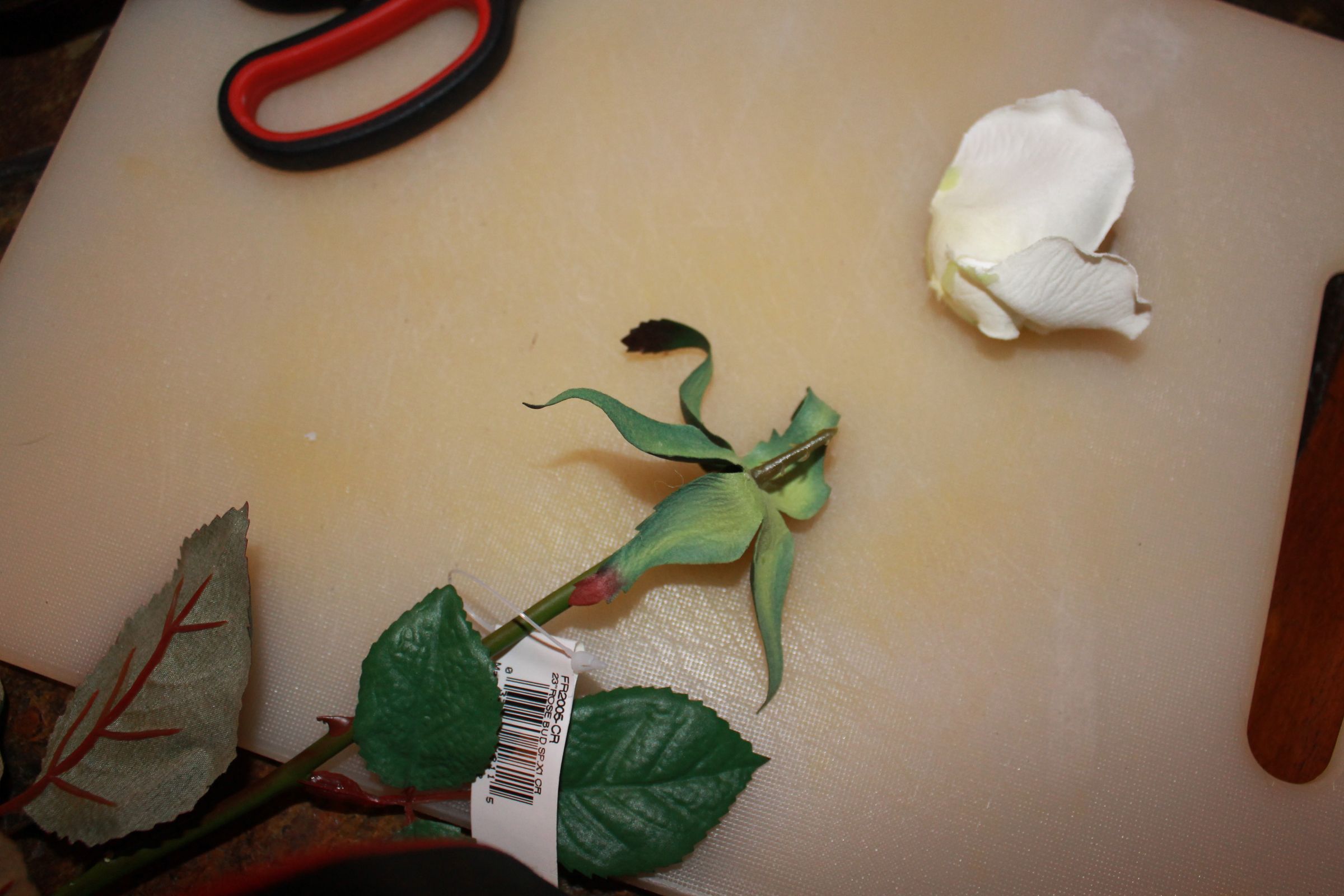 Making Roses Using Basketball's Tutorial Rose Buds From a Soccer Ball (or Other Sport) : 7 Steps - Instructables