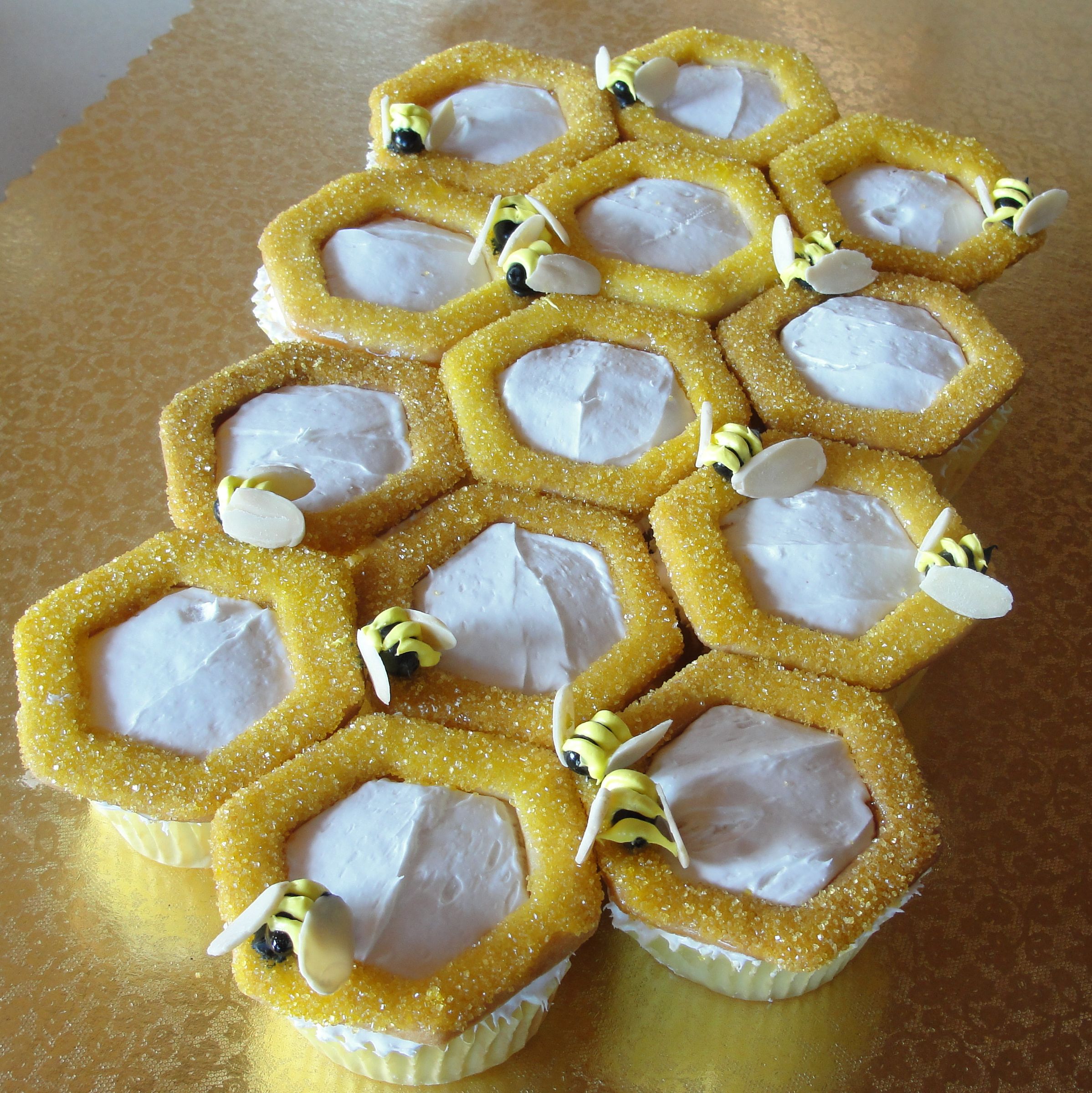 Bee-Happy Cupcakes