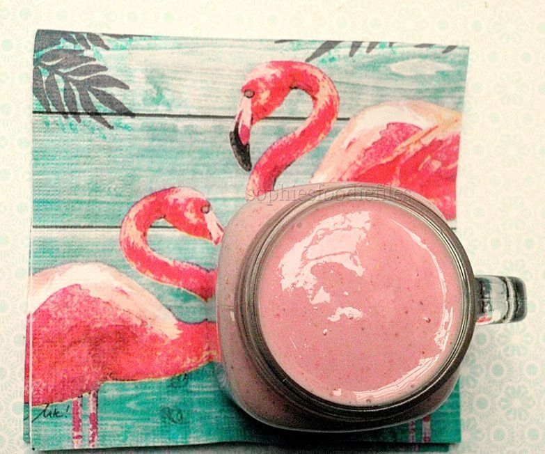 Strawberry Kefir Smoothy