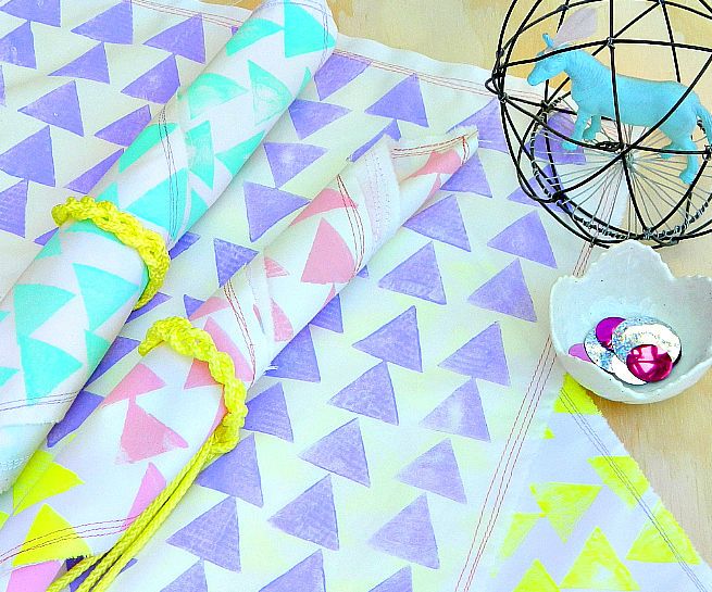 Geo Napkins and Envelopes