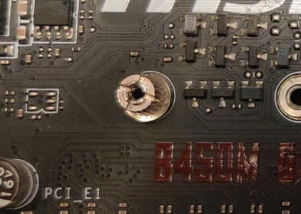  Install Storage(M.2)