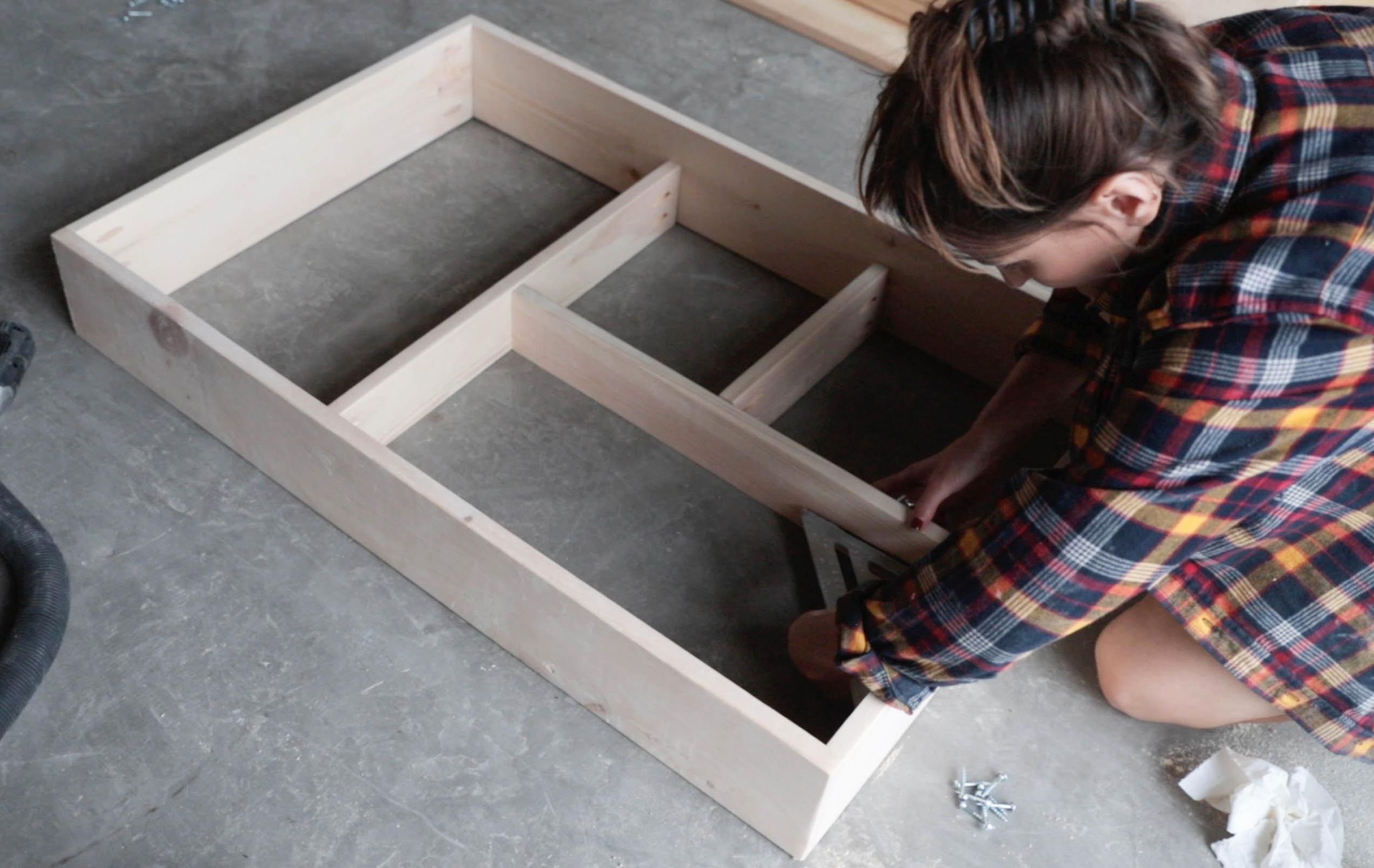 Hidden DIY Fold Down Wall Table! 6 Steps (with Pictures) Instructables