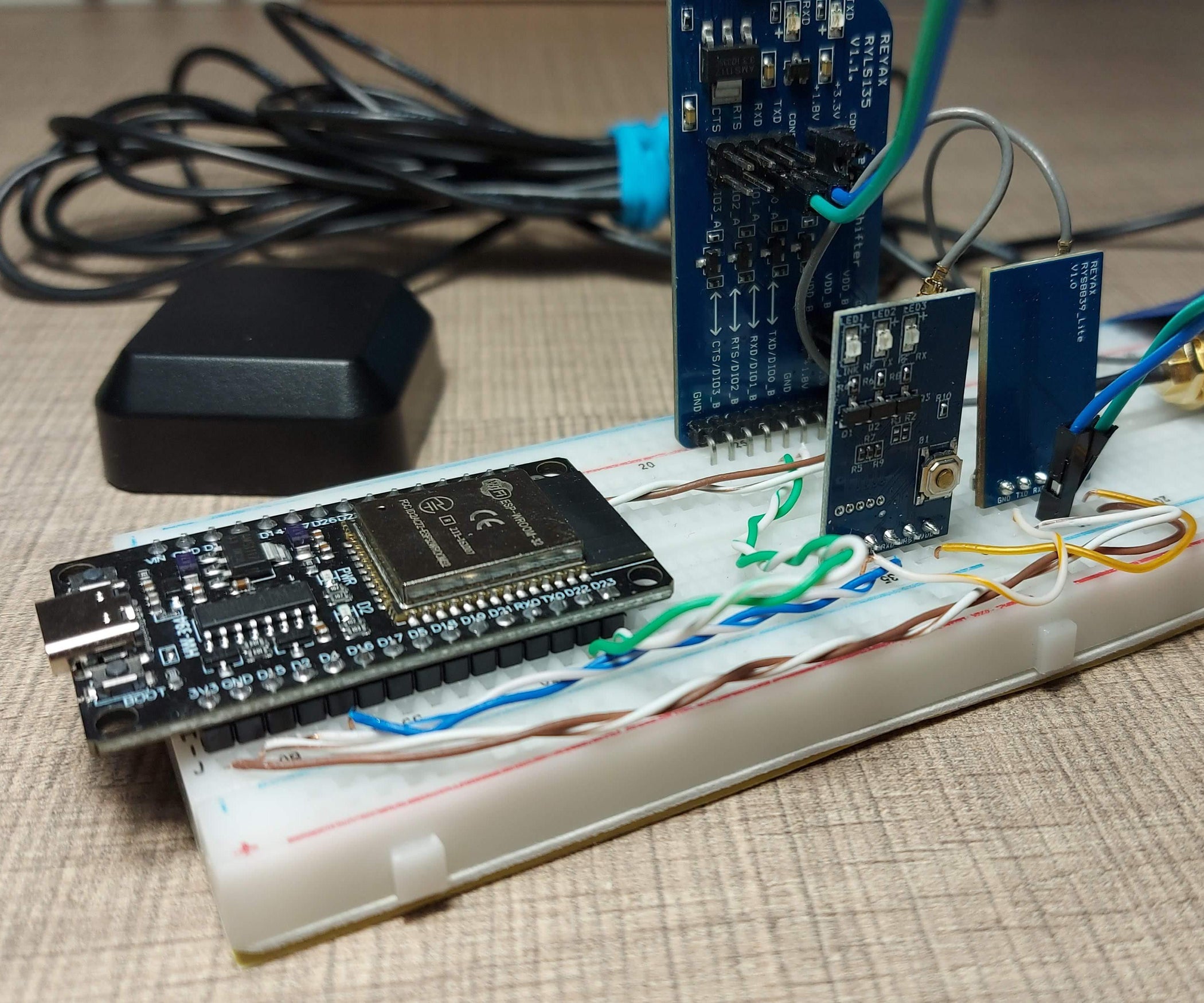 Helium Based DIY GPS Vehicle Tracker With RYS8839 and RYLR993 and ESP32 ...