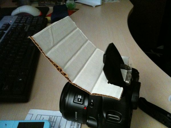 DIY On-camera Flash Bounce / Reflector