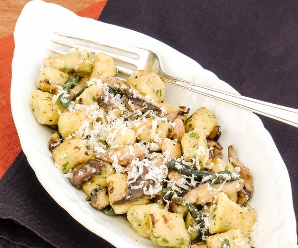Fluffy Ricotta Gnocchi From Scratch With Brown Butter Sage Sauce