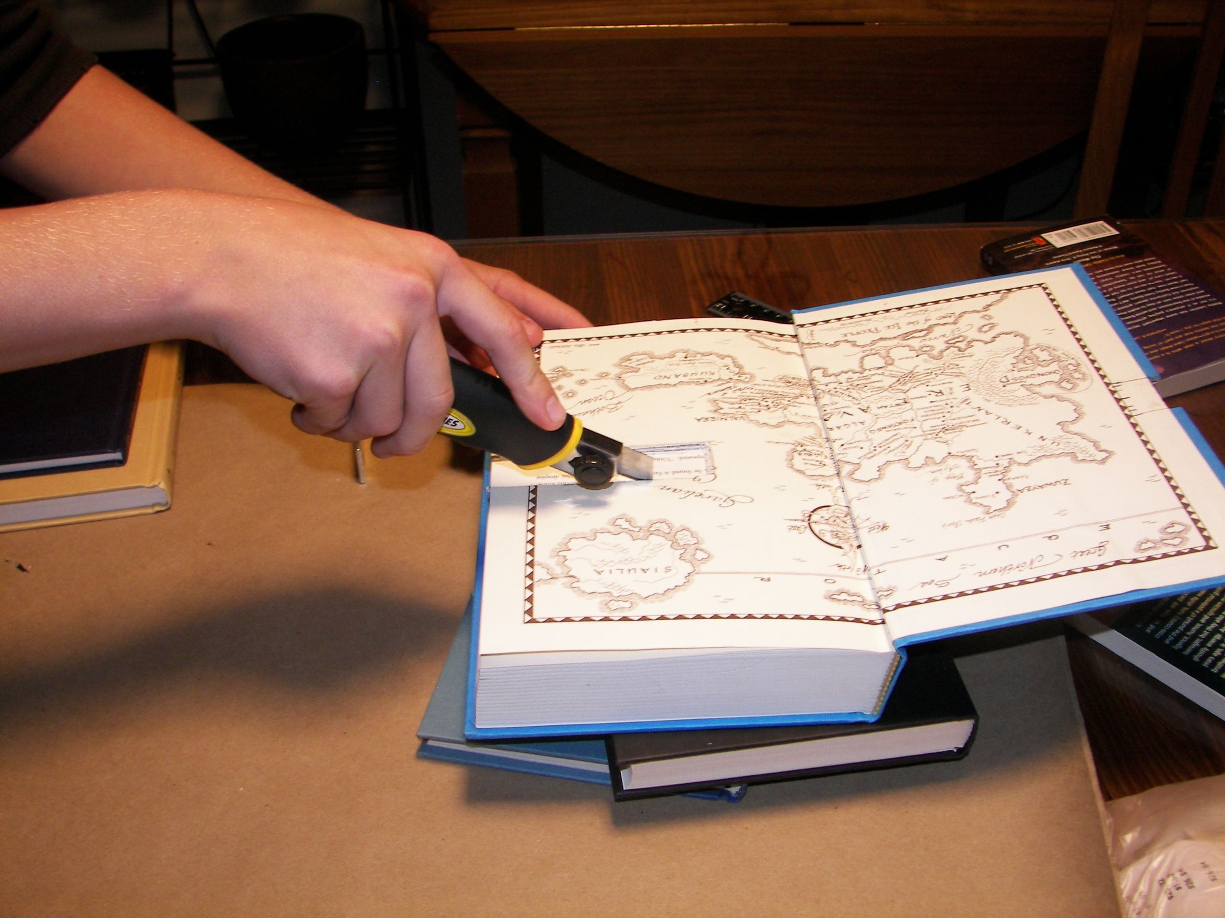 The Upside Down Bookshelf 9 Steps Instructables