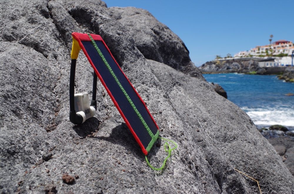 Solar Charger for Mobile Phone 3 Ways