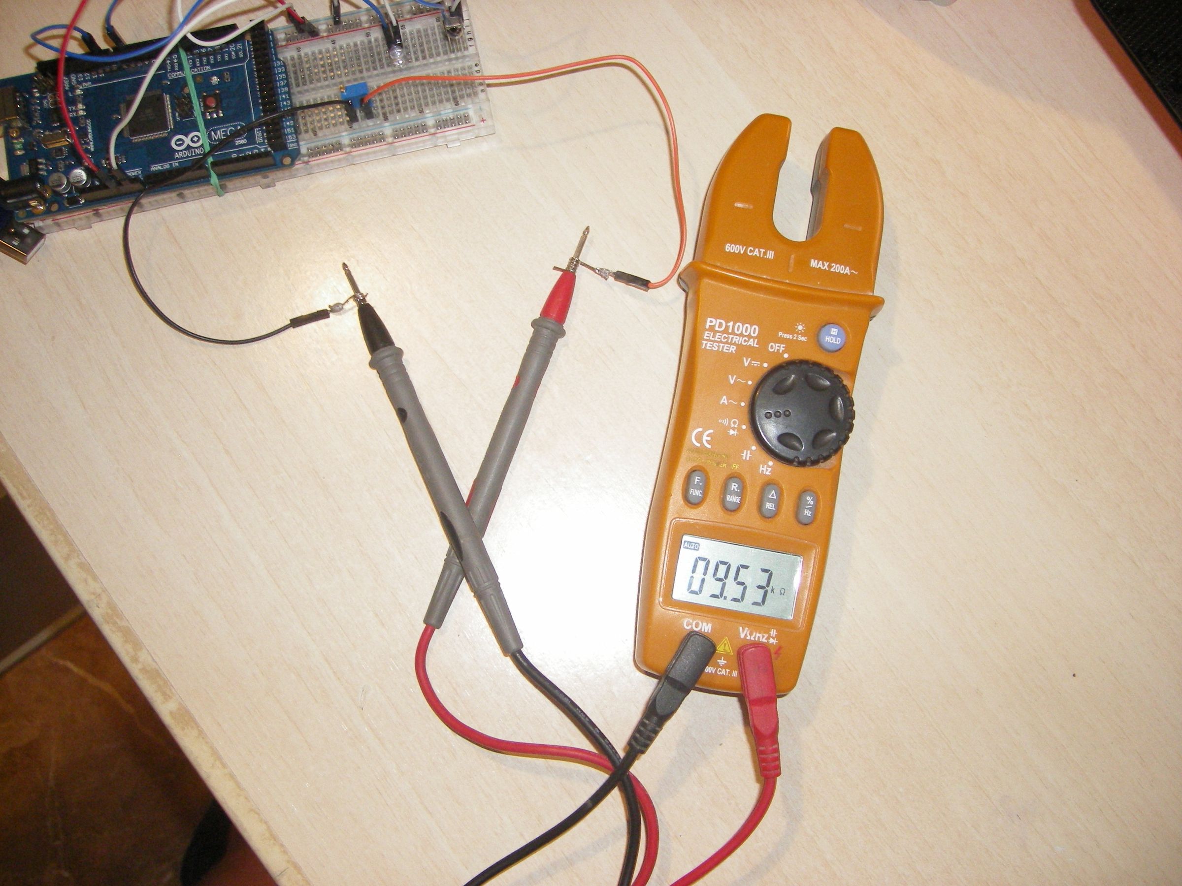 Easily Connect a Multimeter to Your Breadboard With Jumper Wires and Paperclips