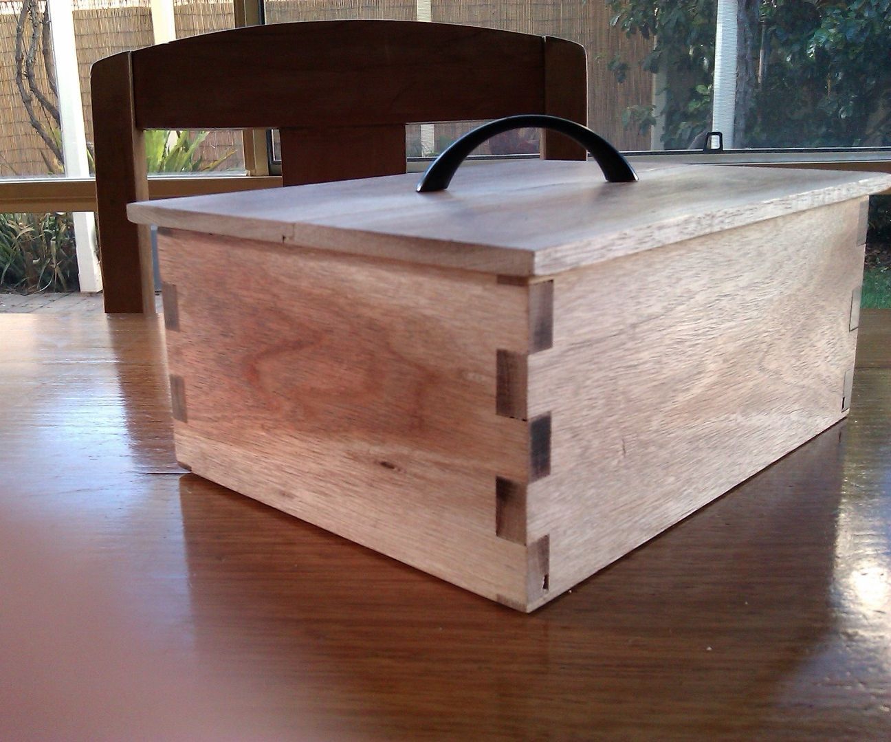 Make a Finger Jointed Box on the Router Table