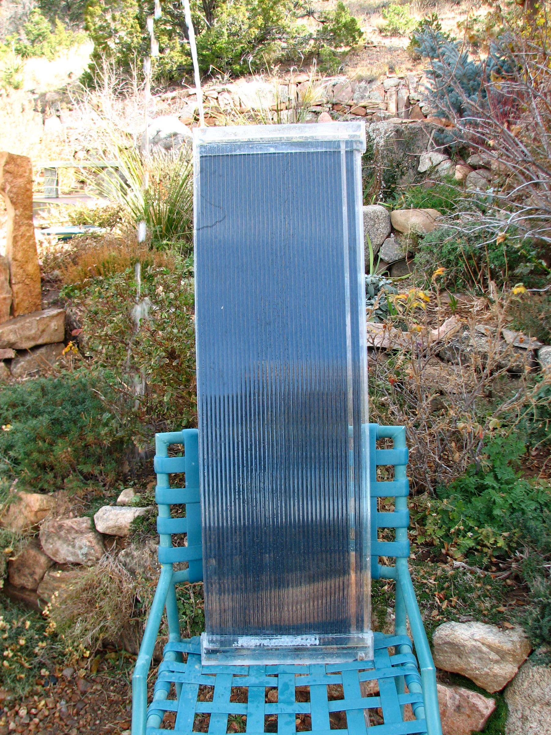 Solar Thermal Particle Panel
