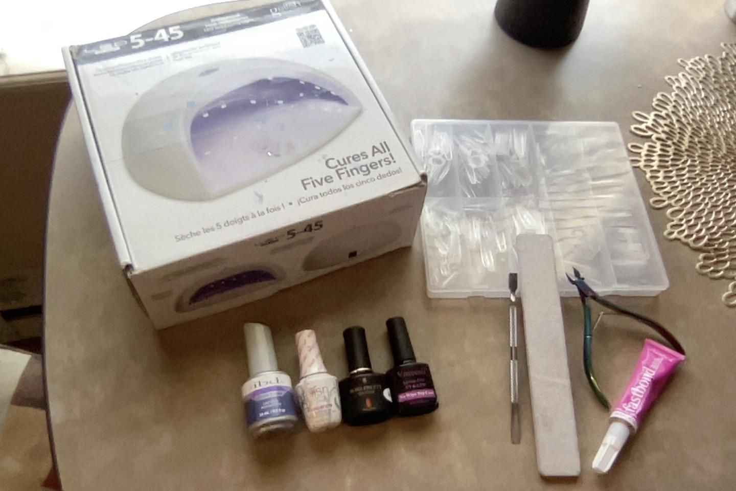 DIY Gel Nails : 5 Steps - Instructables