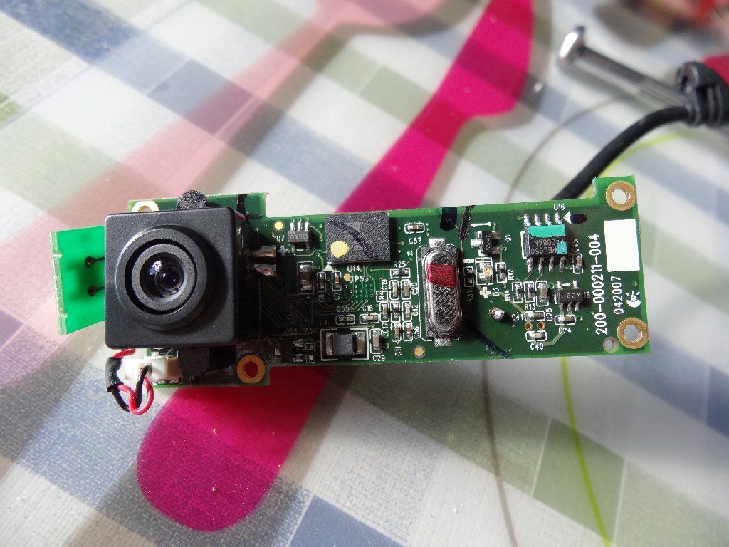 A Homemade camspectrometer for Emission and Absorption Spectra 4