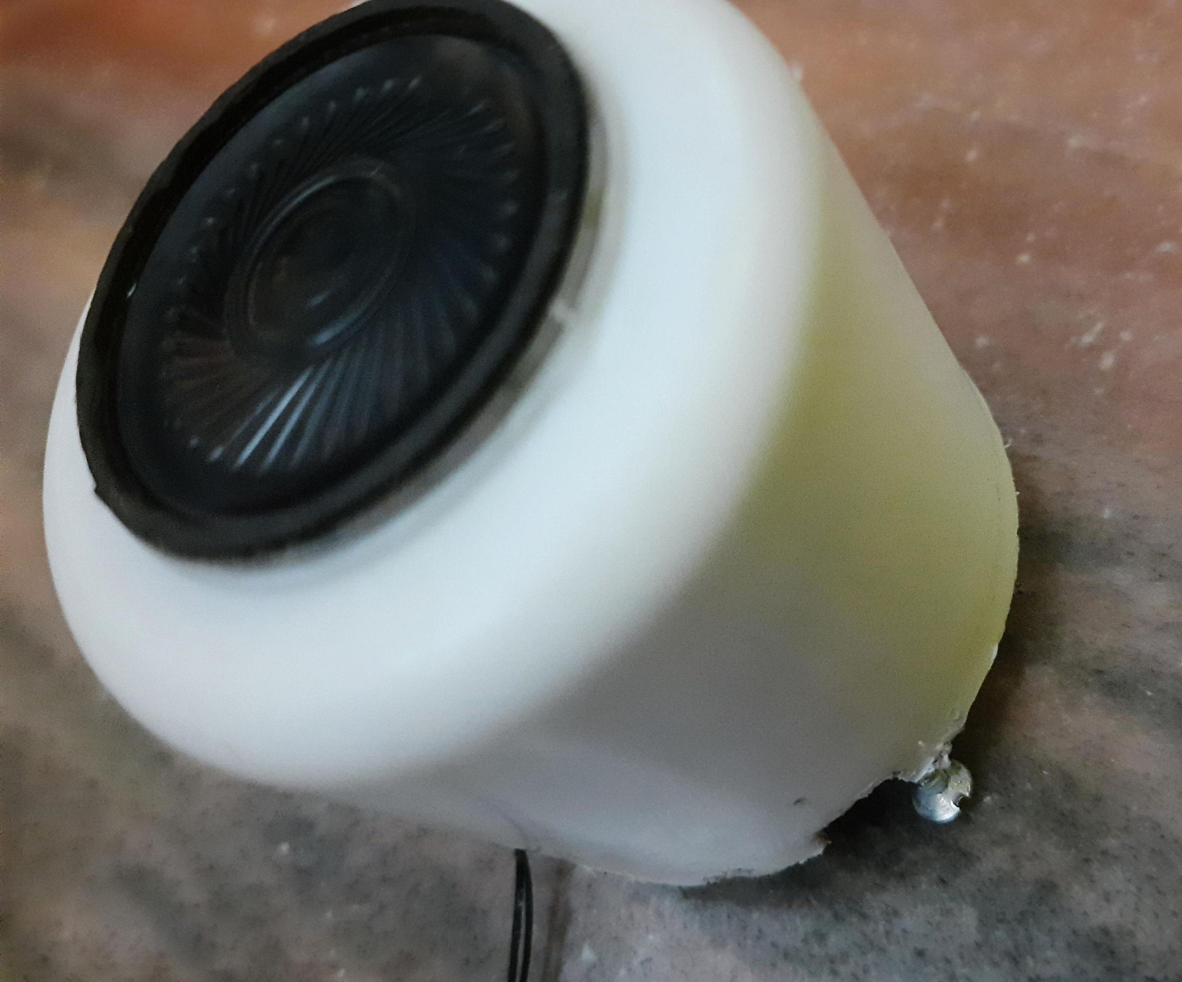 Homemade Portable and Cheap Bluetooth Speaker(Pocket Beast)