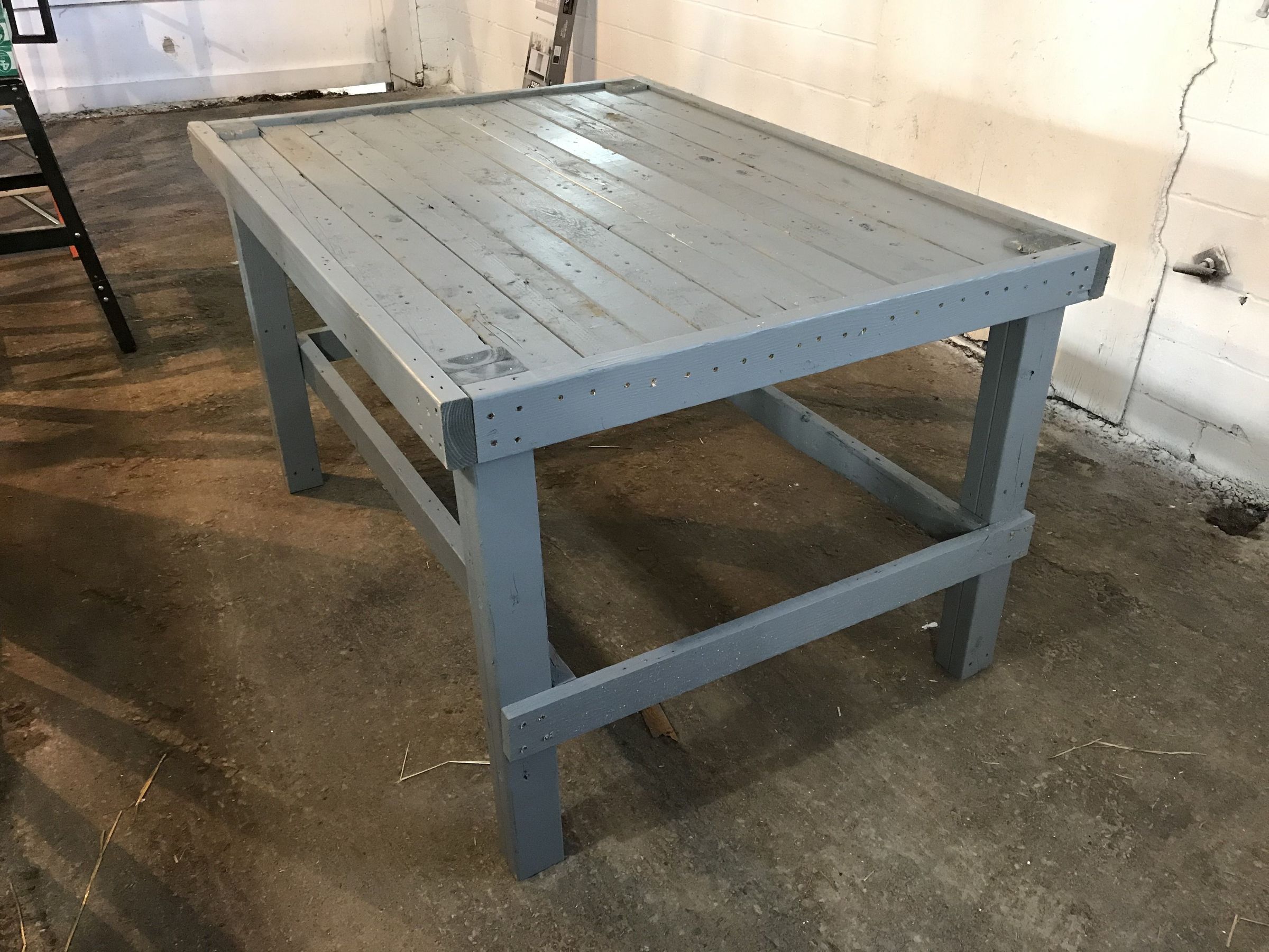 Building a Workbench Out of Pallets : 5 Steps (with Pictures ...