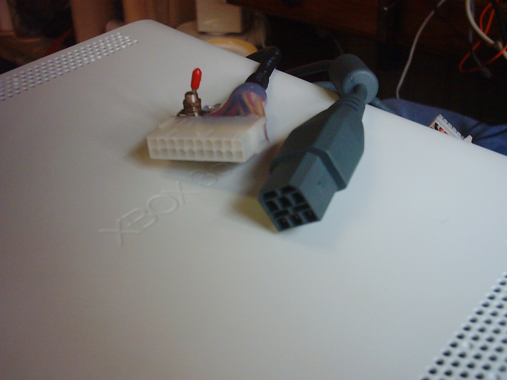 Xbox 360 power adaptor for a atx pc power supply