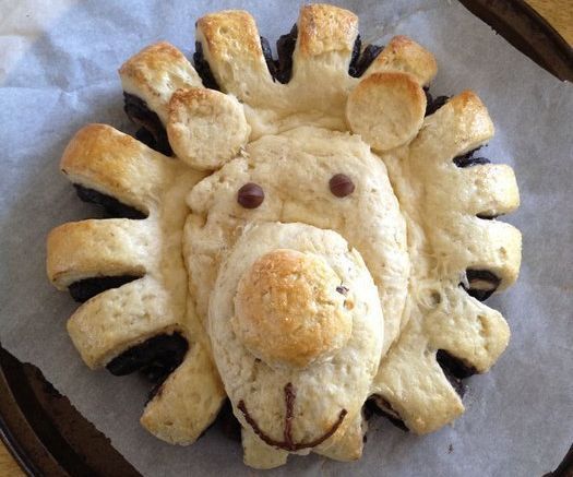 Chocolate Cream Brioche (How to Make Lion Bread)