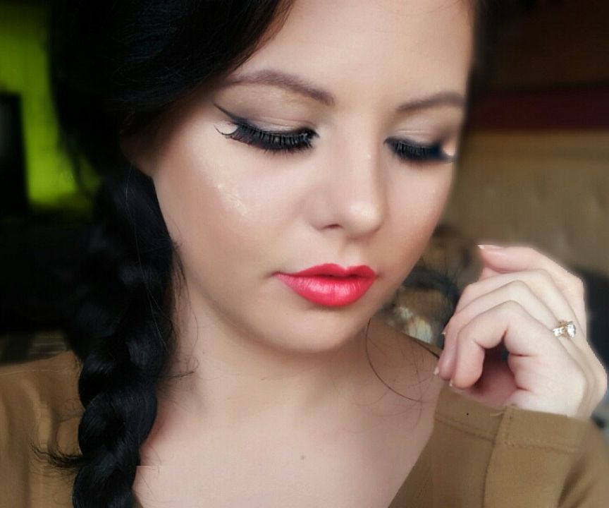 Smokey Winged Liner
