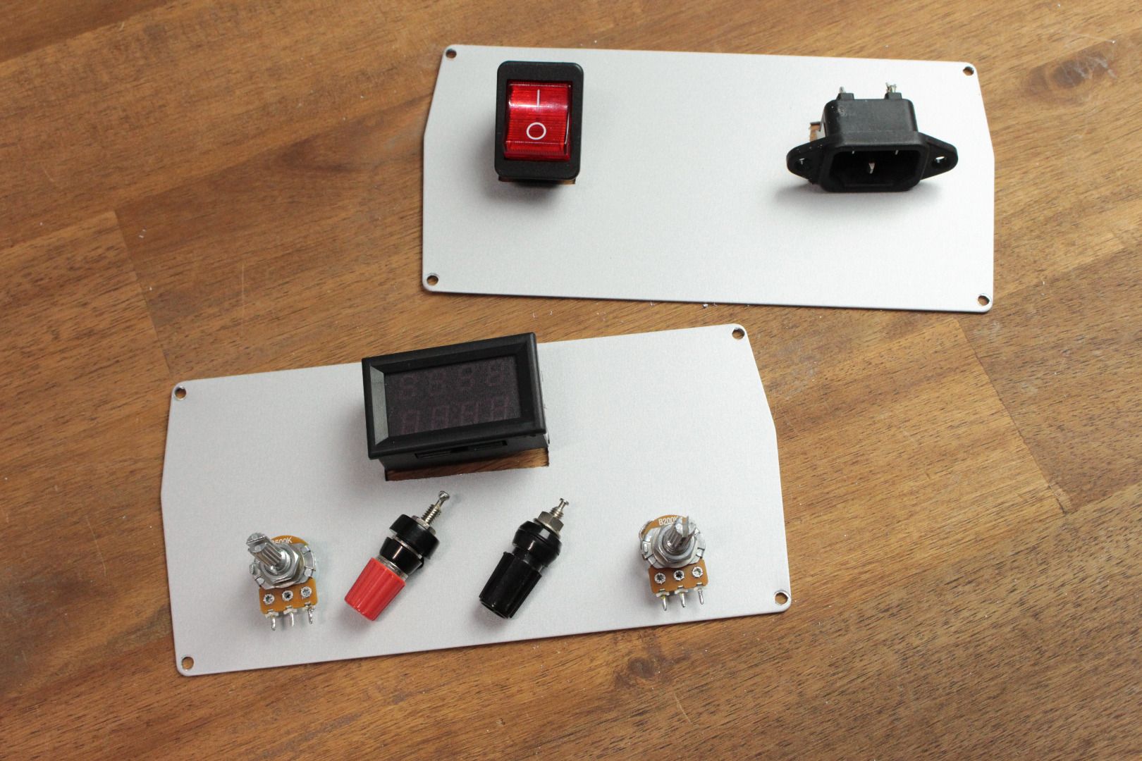 Build Your Own Variable Lab Bench Power Supply 4 Steps With Pictures