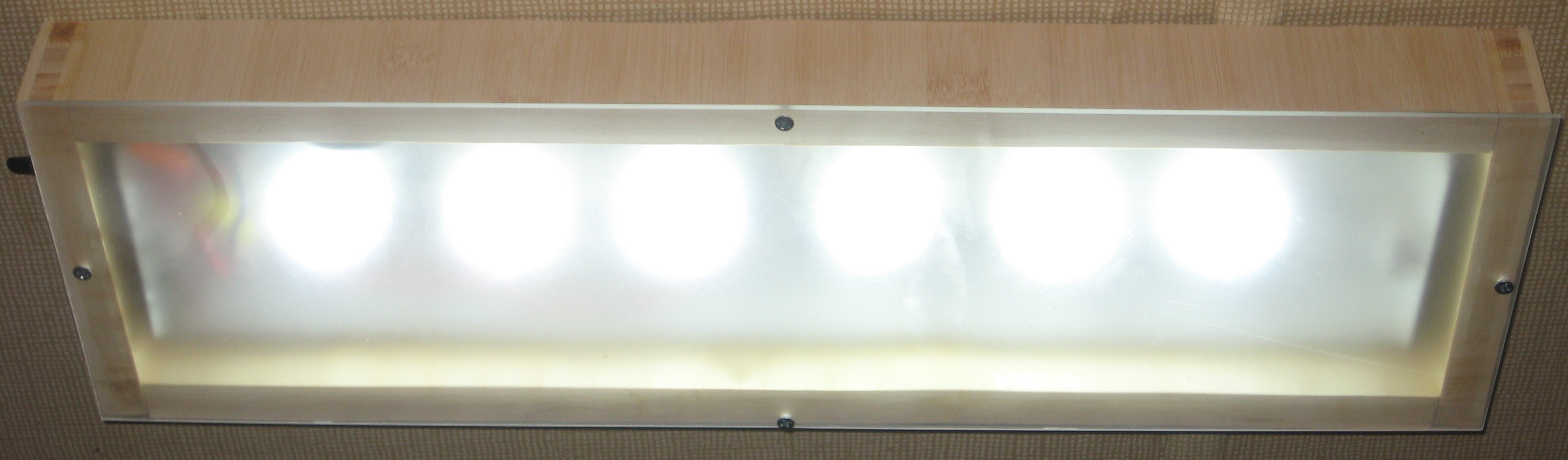 Turn Your 12V DC or 85-265V AC Fluorescent Light To LED - Part 2 (External Appearance)