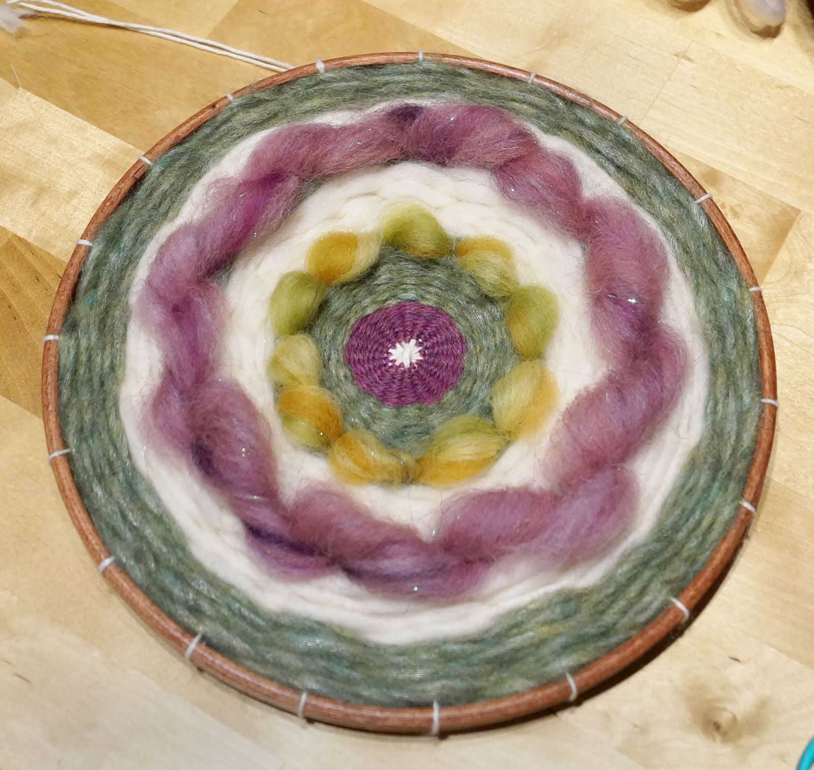 Woven Hoop Art : 9 Steps (with Pictures) - Instructables