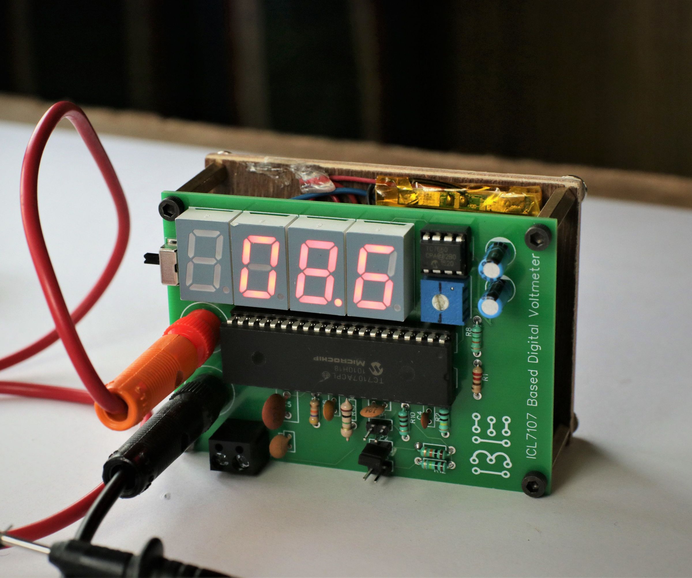 Rechargeable Digital Voltmeter Using ICL7107 ADC