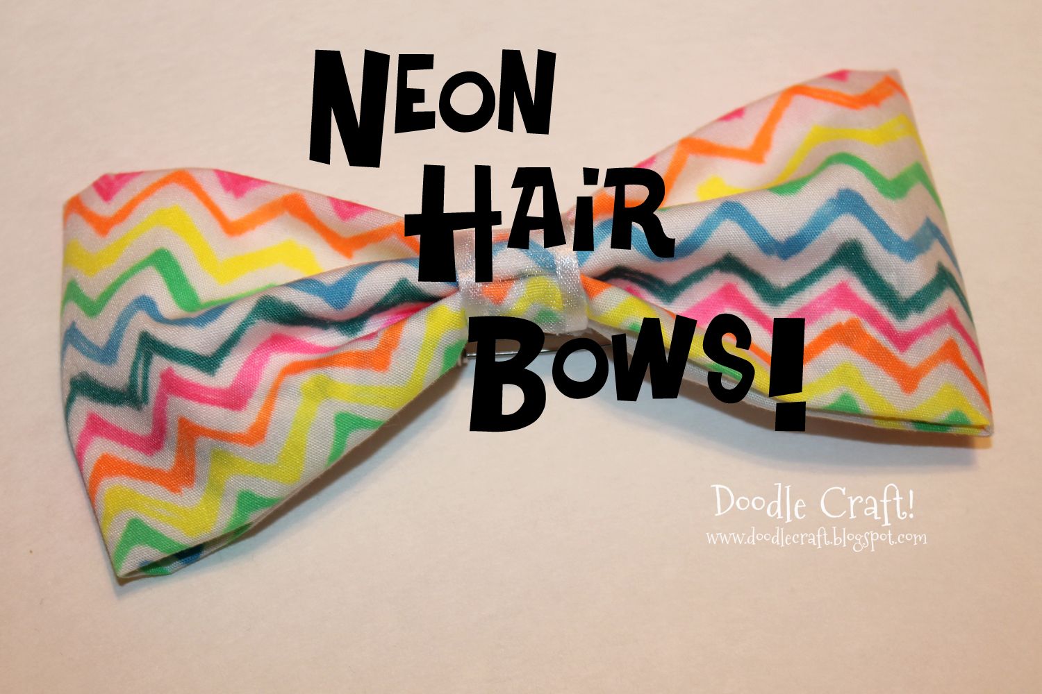 Sharpie Dyed Trendy Neon Hair Bows!